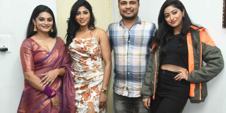‘ಫಸ್ಟ್ ನೈಟ್ ವಿತ್ ದೆವ್ವ’ ಟೀಸರ್ ರಿಲೀಸ್