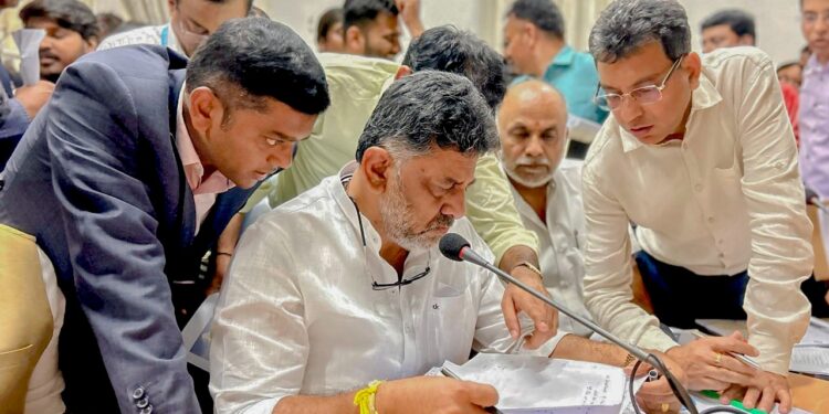 ನೋಂದಣಿ ಮಾಡಿಸಿಕೊಳ್ಳದಿದ್ದರೆ ಟ್ಯಾಂಕರ್ ಗಳು ಸೀಜ್: ನೀರಿನ ಸಮಸ್ಯೆ ನಿವಾರಣೆಗೆ ರೂ. 556 ಕೋಟಿ ಮೀಸಲು; ಡಿಸಿಎಂ ಡಿ.ಕೆ.ಶಿವಕುಮಾರ್