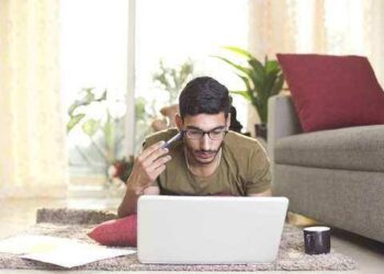 ಬೆಂಗಳೂರಲ್ಲಿ ನೀರಿಲ್ಲ – ವರ್ಕ್ ಫ್ರಮ್ ಹೋಂ ಮಾಡ್ತಿವಿ ಎಂದ ಟೆಕಿಗಳು !