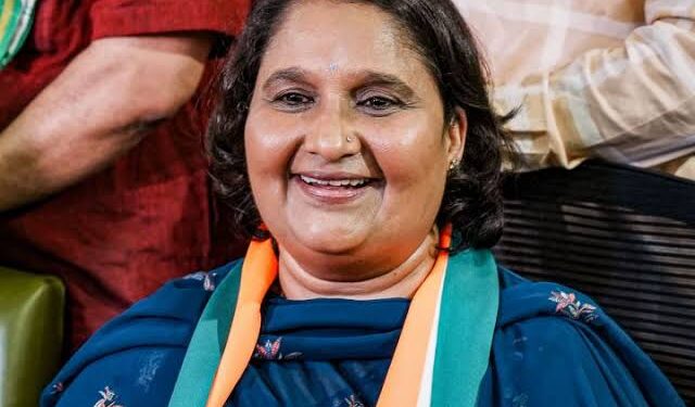 ಸಖತ್ ಟ್ರೋಲ್‌ಗೆ ಒಳಗಾದ ಗೀತಾ ಶಿವರಾಜ್ ಕುಮಾರ್ ! ಟ್ರೋಲರ್ಸ್ ಪ್ರಶ್ನೆಗೆ ಕಾಂಗ್ರೆಸ್ ಕಕ್ಕಾಬಿಕ್ಕಿ ?!