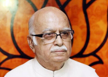ಲಾಲ್ ಕೃಷ್ಣ ಅಡ್ವಾಣಿಗೆ ಭಾರತ ರತ್ನ ಪ್ರಶಸ್ತಿ ಪ್ರಧಾನ ಮಾಡಿದ ರಾಷ್ಟ್ರಪತಿ ಮುರ್ಮು ! 