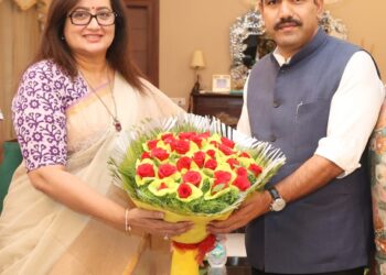 ಸುಮಲತಾ ಭೇಟಿಯಾದ ಬಿಜೆಪಿ ರಾಜ್ಯಾಧ್ಯಕ್ಷ ವಿಜಯೇಂದ್ರ.. ಮಂಡ್ಯ ಮೈತ್ರಿ ಕ್ಯಾಂಡಿಡೇಟ್ ಬೆಂಬಲಿಸುವಂತೆ ಮನವಿ..