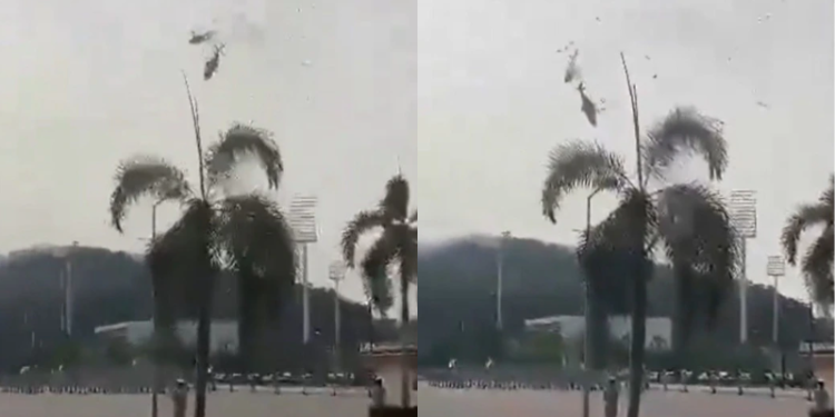 ನೌಕಾಪಡೆಯ ಹೆಲಿಕಾಪ್ಟರ್ ಗಳ ಮಧ್ಯೆ ಡಿಕ್ಕಿ; 10 ಜನ ಬಲಿ