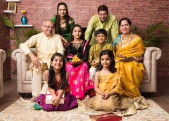 ಹಬ್ಬದ ಸಂದರ್ಭದಲ್ಲಿ ಮಾರುಕಟ್ಟೆಗೆ ಬಂದಿರುವಂತಹ ಎಥ್ನಿಕ್ ಕಲೆಕ್ಷನ್ಸ್ ನ ನೋಡೋದೆ ಮತ್ತೊಂದು ರೀತಿಯ ಹಬ್ಬ..