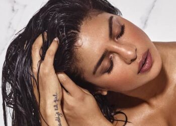 ಕೂದಲನ್ನ ಸರಿಯಾಗಿ ಒಣಗಿಸದಿದ್ರೆ ನಮ್ಮ ಹೇರ್ ನ ನಾವೇ ಹಾಳು ಮಾಡಿಕೊಂಡಂತೆ!