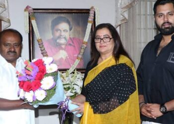 ಬಿಜೆಪಿಗೆ ಬೆಂಬಲ ಘೋಷಿಸಿದ ಸುಮಲತಾ ! ಹೆಚ್.ಡಿ.ಕೆ ಗೆಲುವಿನ ಹಾದಿ ಇನ್ನಷ್ಟು ಸುಗಮ ! 