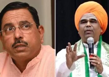 ಕೇಂದ್ರ ಸಚಿವ ಪ್ರಹ್ಲಾದ್ ಜೋಷಿಗೆ ದೊಡ್ಡ ಶಾಕ್ ಕೊಟ್ಟ ದಿಂಗಾಲೇಶ್ವರ ಶ್ರೀಗಳು ! ಖುದ್ದು ಚುನಾವಣೆಗೆ ದುಮುಕಿದ ಸ್ವಾಮೀಜಿ !