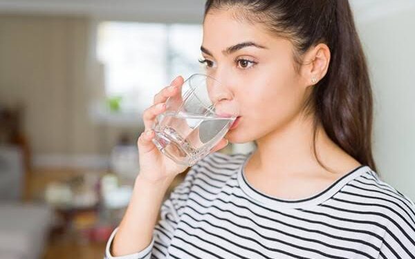 Hot water health benefits: ಬೆಳಗ್ಗೆ ಎದ್ದ ತಕ್ಷಣ ಒಂದು ಲೋಟ ಬಿಸಿ ನೀರನ್ನು ಕುಡಿಯುವುದರಿಂದ ಸಾಕಷ್ಟು ಆರೋಗ್ಯ ಸಮಸ್ಯೆಗಳು ನಿವಾರಣೆ ಆಗುತ್ತದೆ!