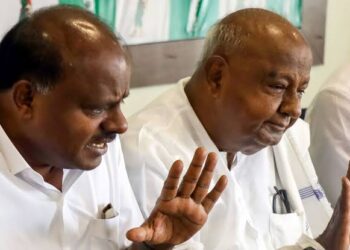 ಕುಮಾರಸ್ವಾಮಿ ದಾರಿ ತಪ್ಪಿದ ಹೇಳಿಕೆಗೆ ಮಹಿಳೆಯರ ತೀವ್ರ ಆಕ್ರೋಶ ! ದೇವೇಗೌಡರಿಗೂ ತಟ್ಟಿದ ಬಿಸಿ !