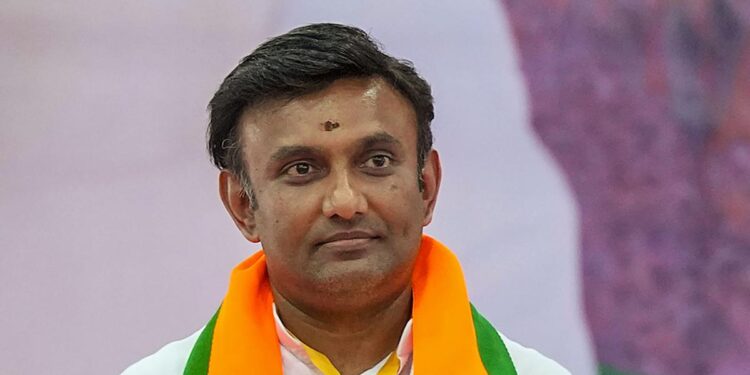 ಐಟಿ ದಾಳಿಯಲ್ಲಿ 4.82 ಕೋಟಿ ರೂ. ವಶ; ಬಿಜೆಪಿ ಅಭ್ಯರ್ಥಿ ಡಾ.ಕೆ. ಸುಧಾಕರ್ ವಿರುದ್ಧ ಎಫ್ ಐಆರ್