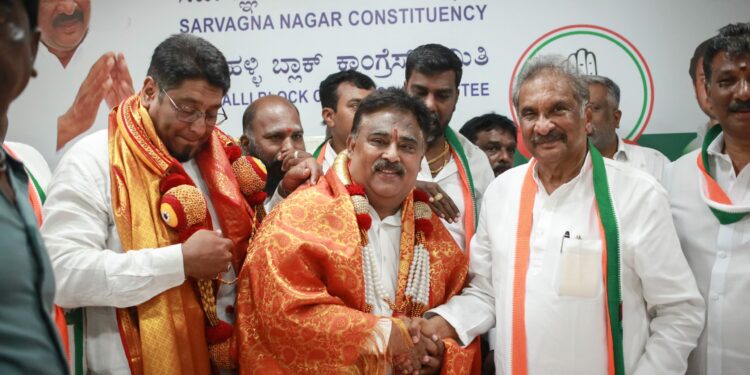 ಕೆ.ಜೆ ಜಾರ್ಜ್​ ಸಮ್ಮುಖದಲ್ಲಿ ಕಾಂಗ್ರೆಸ್​​ ಪಕ್ಷದತ್ತ ಗುಳೆ ಹೊರಟ ನಾಯಕರು..!