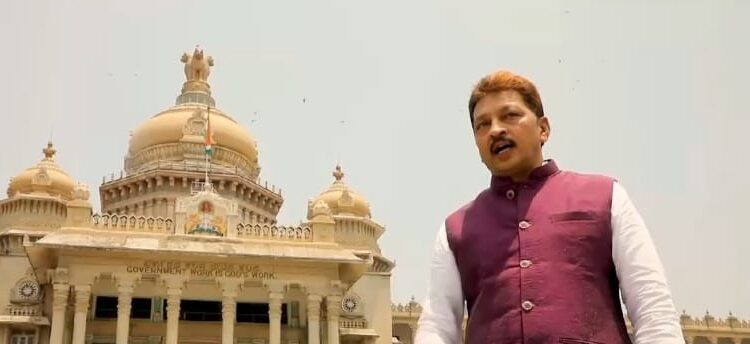 ‘ಓ ಭಾರತ ಮಾತೆಯ ಮಕ್ಕಳೇ ಕೇಳಿ ಕಿವಿ ಮಾತು’