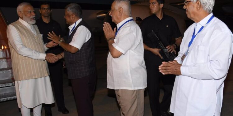 ನಾಳೆ, ನಾಡಿದ್ದು ರಾಜ್ಯದಲ್ಲಿ ಪ್ರಚಾರ; ಮತಬೇಟೆಗಾಗಿ ಬೆಳಗಾವಿಗೆ ಬಂದಿಳಿದ ಮೋದಿ!