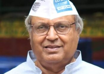 ಪೂರ್ಣ ಬರ ಪರಿಹಾರ ಬಿಡುಗಡೆಯಾಗುವವರೆಗೆ ಹೋರಾಟ ನಡೆಸಿ, ನಿಮ್ಮ ಜೊತೆ ನಾವಿದ್ದೇವೆ: ಸಿಎಂಗೆ ಮುಖ್ಯಮಂತ್ರಿ ಚಂದ್ರು ಅಭಯ