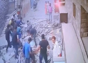 ಏಕಾಏಕಿ ಸ್ಮಶಾನದ ಗೋಡೆ ಕುಸಿತ; ಬಾಲಕಿ ಸೇರಿದಂತೆ ನಾಲ್ವರು ಬಲಿ