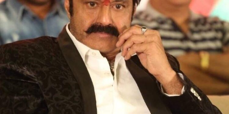 ನಟ ಬಾಲಯ್ಯ ಹೊಸ ವಿವಾದ.. ಸ್ಟೇಜ್ ನಿಂದ ಹೀರೋಯಿನ್ ಅಂಜಲಿ ತಳ್ಳಿ ಎಡವಟ್ಟು.. ಸಿಡಿದೆದ್ದ ನೆಟ್ಟಿಗರು