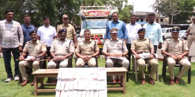 ಕ್ಯಾಂಟರ್ ಅಡ್ಡಗಟ್ಟಿ 32 ಲಕ್ಷ ರೂ. ದರೋಡೆ; ಪ್ರಕರಣ ಬೇಧಿಸಿದ ಪೊಲೀಸರು