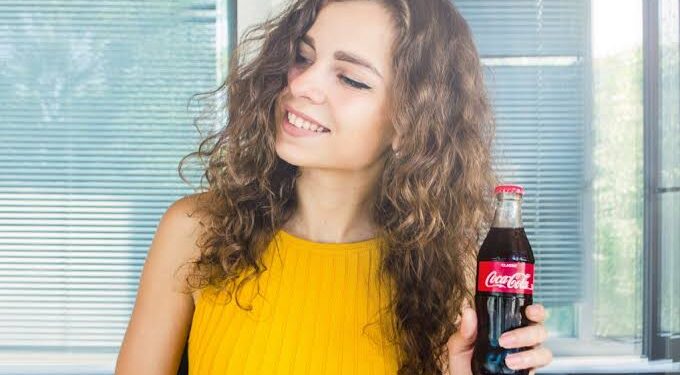 ಅಬ್ಬಬ್ಬಾ! ಕೋಲಾ ಬಳಸಿ ಹೇರ್‌ ವಾಶ್‌ ಮಾಡೊದ್ರಿಂದ ಇಷ್ಟು ಪ್ರಯೋಜನ ಉಂಟ?