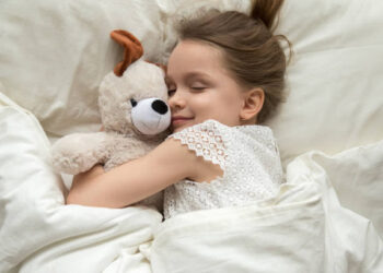 Sleep well Stay Healthy: ನಿಮ್ಮ ಮಕ್ಕಳು ಕಡಿಮೆ ನಿದ್ರೆ ಮಾಡ್ತಾರ ?! ಆರೋಗ್ಯ ಸಮಸ್ಯೆಗೆ ಇದೇ ಮುಖ್ಯ ಕಾರಣ !