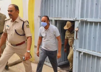 ನ್ಯಾಯಾಂಗ ಬಂಧನದಿಂದ ದೇವರಾಜೇಗೌಡರನ್ನ ಕಸ್ಟಡಿಗೆ ಪಡೆದ ಪೊಲೀಸರು !