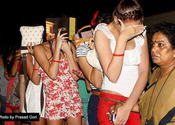 ರೇವ್ ಪಾರ್ಟಿ ಮೇಲೆ ದಾಳ ನಡೆಸಿದ ಸಿಸಿಬಿ(CCB) ! ಎಲೆಕ್ಟ್ರಾನಿಕ್ ಸಿಟಿಯಲ್ಲಿ ಮಾದಕ ಲೋಕ ?!