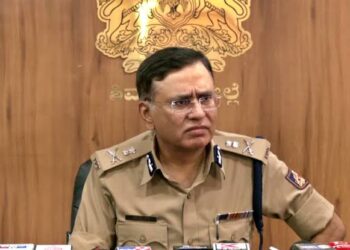 ನೇಹಾ ಹಿರೇಮಠ ಮನೆಗೆ ಭೇಟಿ ನೀಡಿದ ಎಡಿಜಿಪಿ ಆರ್. ಹೀತೇಂದ್ರ ! ಪೋಲಿಸರ ವಿರುದ್ಧ ಬೆಲ್ಲದ್ ಕಿಡಿ !