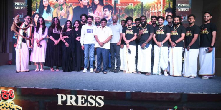 ಹಾಡಿನ ಮೂಲಕ ಸದ್ದು ಮಾಡುತ್ತಿದ್ದಾರೆ “ಬ್ಯಾಕ್ ಬೆಂಚರ್ಸ್”!