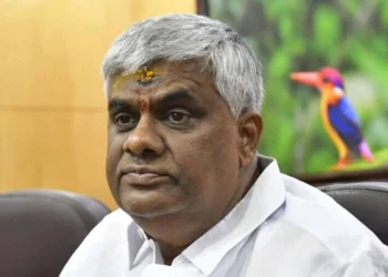 ಕಣ್ಣೀರು ಸುರಿಸಿದ ಮಾಜಿ ಸಚಿವ ಎಚ್.ಡಿ. ರೇವಣ್ಣ