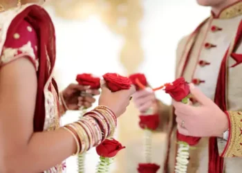 ಕಲ್ಯಾಣ ಮಂಟಪದಲ್ಲಿಯೇ(Marriage Hall) ಹಿಗ್ಗಾಮುಗ್ಗಾ ವರನನ್ನು ಥಳಿಸಿದ ವಧುವಿನ ಮಾಜಿ ಪ್ರಿಯಕರ