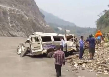 ಪ್ರಪಾತಕ್ಕೆ ಬಿದ್ದ ಬಸ್; 8 ಜನ ಸಾವು, 15 ಜನರಿಗೆ ಗಂಭೀರ ಗಾಯ