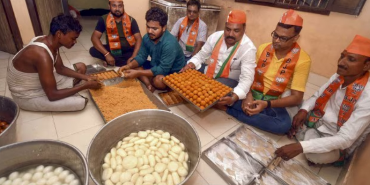 ಆರಂಭಿಕ ಮುನ್ನಡೆ; ಭರ್ಜರಿ ತಯಾರಿ ನಡೆಸಿದ ಬಿಜೆಪಿ