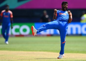 ಬುಮ್ರಾ ದಾಳಿಗೆ ಮಂಡಿಯೂರಿದ ಪಾಕ್