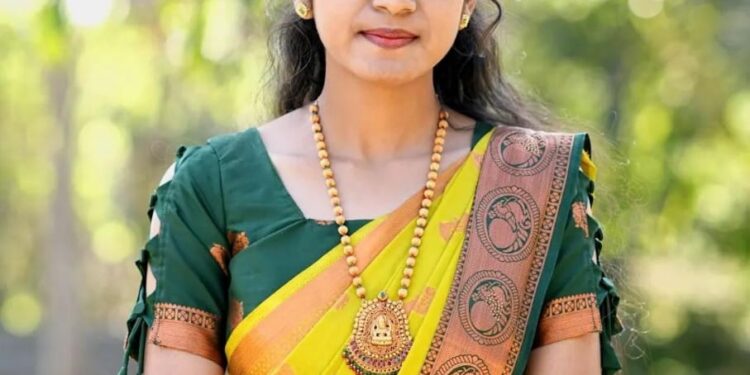 ರೈಲಿಗೆ ತಲೆ ಕೊಟ್ಟಿದ್ಯಾಕೆ ವಿದ್ಯಾರ್ಥಿನಿ.. ರುಂಡ-ಮುಂಡ ಸಪರೇಟ್..