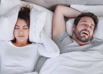 Snoring Problem: ನಿದ್ದೆಯಲ್ಲಿ ಗೊರಕೆ ಸಮಸ್ಯೆಯನ್ನು ತಪ್ಪಿಸಬೇಕ?ಹಾಗಿದ್ರೆ ಈ ಹ್ಯಾಕ್ ನ ಟ್ರೈ ಮಾಡಿ..