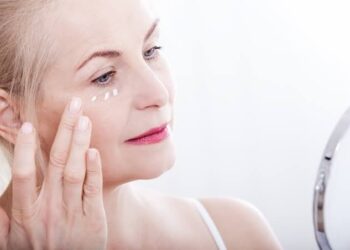 ತ್ವಚೆ ಸುಕ್ಕಾಗುವುದನ್ನು ತಡೆಯಲು ಈ ಸಿಂಪಲ್ ಮನೆಮದ್ದನ್ನು ಬಳಸಿ.!