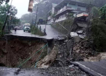 ಸಿಕ್ಕಿಂನಲ್ಲಿ ವ್ಯಾಪಕ ಮಳೆಗೆ ಉಂಟಾದ ಪ್ರವಾಹ; 6 ಜನ ಸಾವು, ಸಂಕಷ್ಟದಲ್ಲಿ 1200 ಜನ ಪ್ರವಾಸಿಗರು