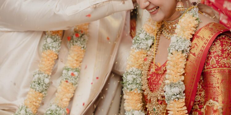 ಅದ್ದೂರಿಯಾಗಿ ನೆರವೇರಿತು ಅರ್ಜುನ್ ಸರ್ಜಾ ಪುತ್ರಿ ವಿವಾಹ ..