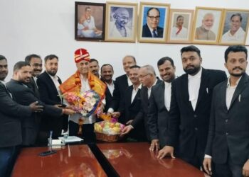 ಕೆ.ಪಿ.ವಿ.ಎ ಆಕ್ಟ್ ಜಾರಿ ಹಿನ್ನಲೆ ವಕೀಲರ ಸಂಘದಿಂದ ಎ.ಎಸ್.ಪೊನ್ನಣ್ಣಗೆ ಸನ್ಮಾನ