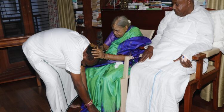 ದೇವೇಗೌಡರ ಕುಟುಂಬ ಆಯಿತು, ಈಗ ಯಡಿಯೂರಪ್ಪ ಕುಟುಂಬದ ವಿರುದ್ಧ ಕಾಂಗ್ರೆಸ್ ಸಂಚು! 82 ವರ್ಷದ ಯಡಿಯೂರಪ್ಪ ಮೇಲೆ ಕಾಂಗ್ರೆಸ್‌ ಸೇಡಿನ ರಾಜಕಾರಣ