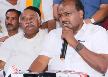 ಹೆಚ್‌.ಡಿ.ಕೆ ದ್ರಾಕ್ಷಿ-ಗೋಡಂಬಿ ಹೇಳಿಕೆಗೆ ಡಿಕೆಶಿ ಸಖತ್ ಟಾಂಗ್ ! ಕಾವೇರಿದ ರಾಜಕೀಯ !