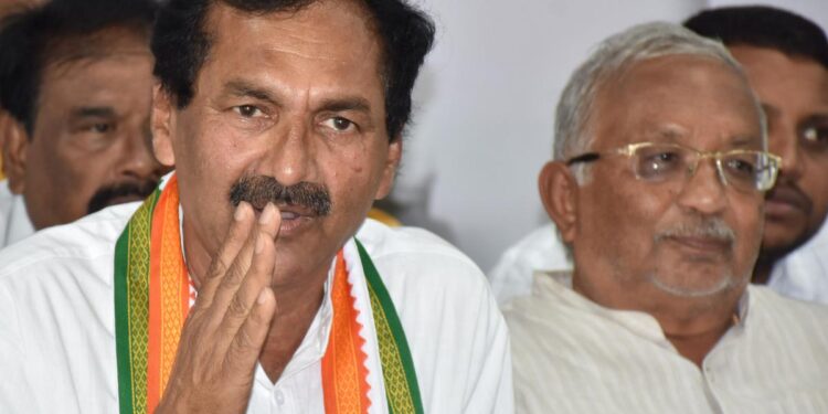 ಮಾನ ಮರ್ಯಾದೆ ಇದ್ದರೆ ಅಕ್ರಮ ಆಗಿರುವ ದಾಖಲೆ ಇಟ್ಟು ಮಾತನಾಡಲಿ..