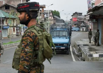 ಭಯೋತ್ಪಾದಕರ ಧಾಳಿ ; ಐವರು ಸೈನಿಕರು ಹುತಾತ್ಮ , ಹಲವರಿಗೆ ಗಾಯ