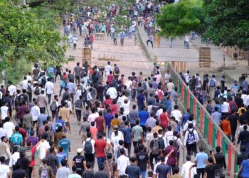 ಬಾಂಗ್ಲಾದೇಶ ಮೀಸಲಾತಿ ಗಲಭೆ ; ಭಾರತೀಯರಿಗೆ ಸೂಚನೆ ನೀಡಿದ ರಾಯಭಾರ ಕಚೇರಿ