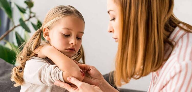 ಗಾಯದ ಗುರುತನ್ನ ಶಮನ ಮಾಡುವುದಕ್ಕೆ ಈ ಮನೆಮದ್ದನ್ನು ಬಳಸಿ.!