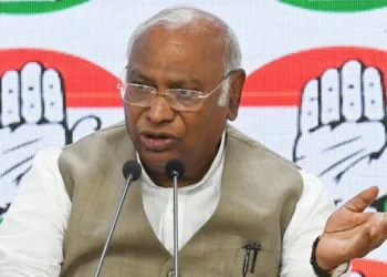 ಗಡಿಯಲ್ಲಿ ಚೀನಾ ಅತಿಕ್ರಮಣ ; ರಾಷ್ಟ್ರವನ್ನು ವಿಶ್ವಾಸಕ್ಕೆ ತೆಗೆದುಕೊಳ್ಳಲು ಕೇಂದ್ರ ಸರ್ಕಾರಕ್ಕೆ ಖರ್ಗೆ ಆಗ್ರಹ