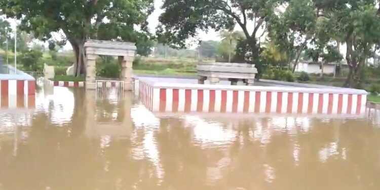 ನಂಜನಗೂಡಲ್ಲಿ ಪ್ರವಾಹ.. ಪರಶುರಾಮ ಕ್ಷೇತ್ರಕ್ಕೆ ಜಲ ಗಂಡಾಂತರ