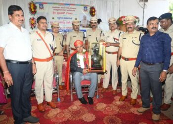 ಎಸ್ಪಿ ಚನ್ನಬಸವಣ್ಣ ಬೀಳ್ಕೊಡುಗೆ..
