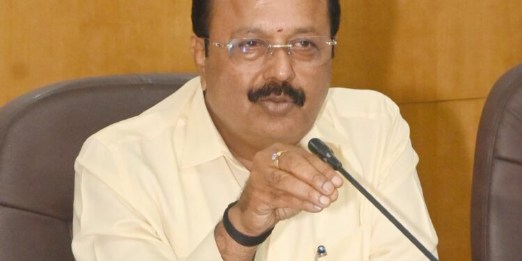 ಕೆರೆ ಕಟ್ಟೆ ತುಂಬಿಸಲು ಜುಲೈ 8 ರ ಸಂಜೆಯಿಂದ ವಿ.ಸಿ.ನಾಲೆಗೆ ನೀರು ಹರಿಸಲು ತೀರ್ಮಾನ. ಎನ್.ಚಲುವರಾಯಸ್ವಾಮಿ.