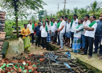ಸಾವು ಬದುಕಿನ ನಡುವೆ ಸಂಕಷ್ಟದ ಜೀವನದಲ್ಲಿದ್ದ ಗ್ರಾಮಗಳಿಗೆ ರೈತ ಕಲ್ಯಾಣ ಭೇಟಿ…