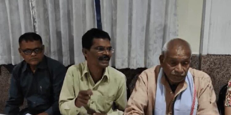 ನಕ್ಷಲ್ ನಂಟು ಪ್ರಕರಣ ಆರೋಪದಲ್ಲಿ ಮನೆ ಮೇಲೆ ಧಾಳಿ ; ಕಲಾವಿದನಿಂದ ನಿರಾಕರಣೆ..